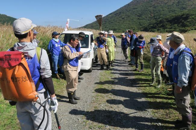 安全に作業ができるよう、班ごとに手順を確認