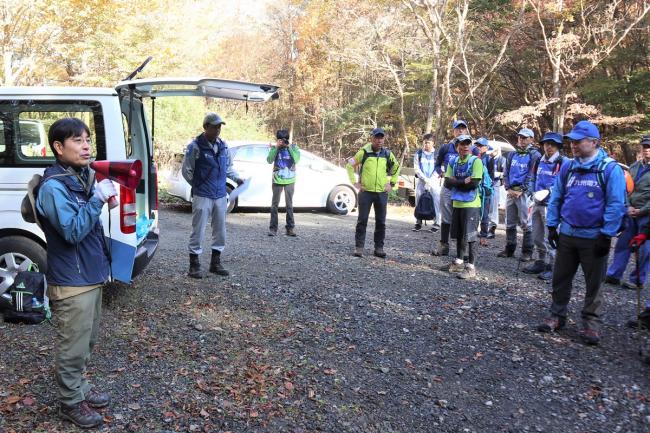 出発式では九電みらい財団の代表者挨拶