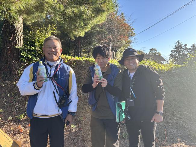 今回は、長崎県東彼杵町の「そのぎ茶」を配りました!