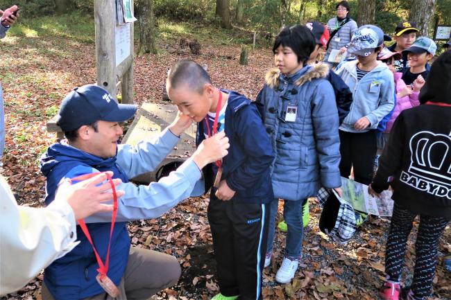 木メダル授与