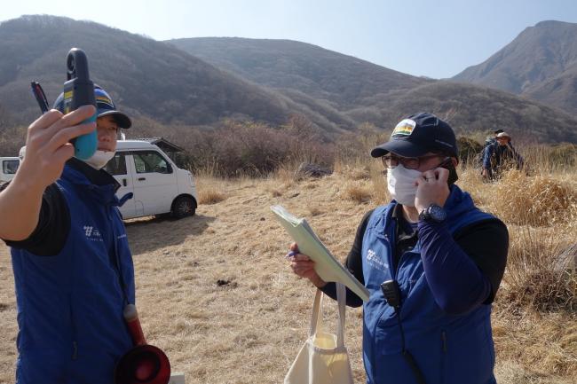 火入れ前に、消防署へ湿原の風速や状況について事前連絡